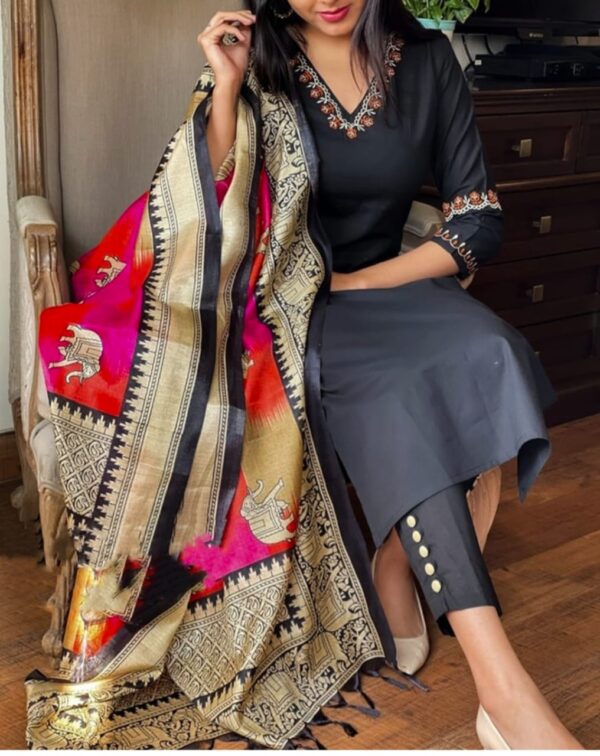 Black Suit with Red Dupatta: Elegant Cotton Ensemble